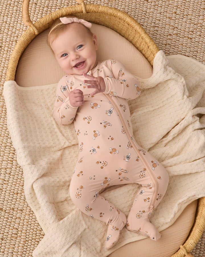 Bamboo Zip Footie in Candy