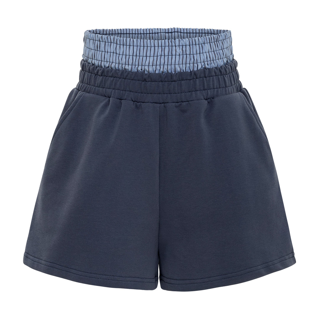 Pleat Comer Short in Slate
