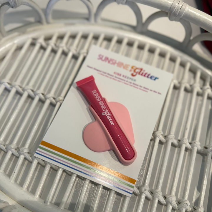 Sunshine & Glitter Kiss Keeper in Berry