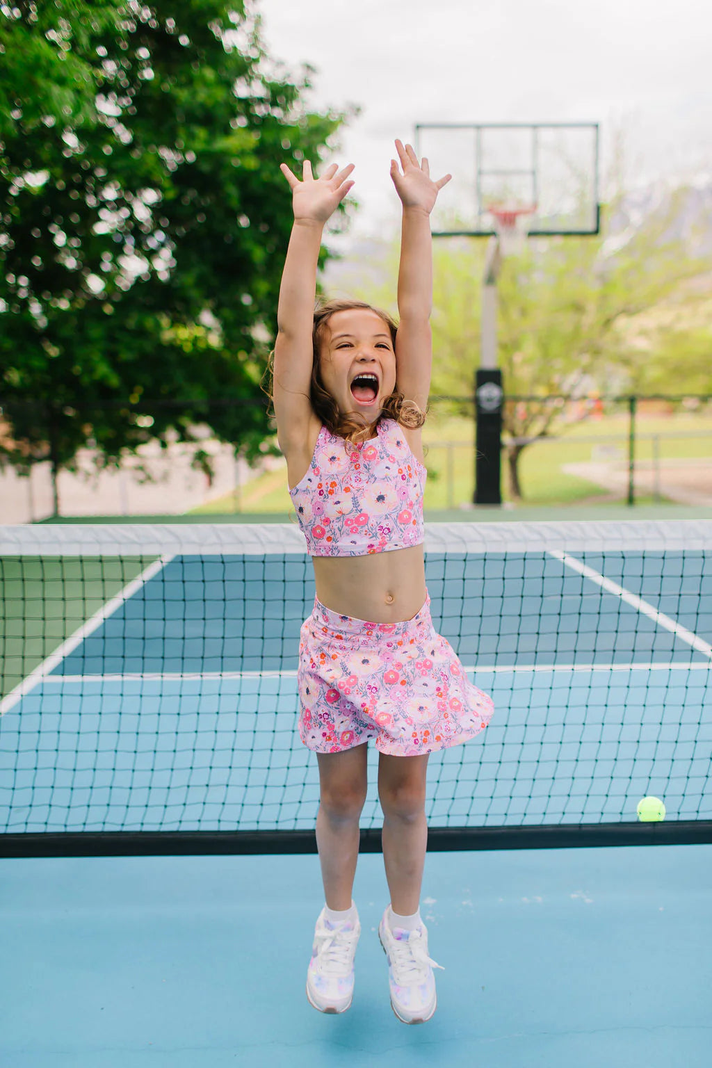 Ollie Jay Ashlyn Set in Love is Blooming